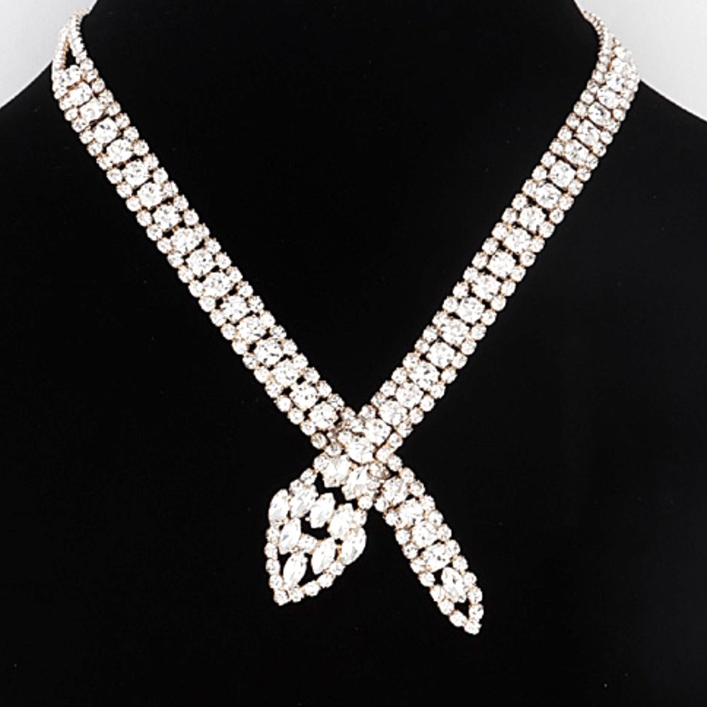 Crystal Snake Collar Necklace almost soldout 😢